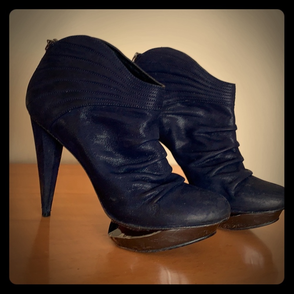 Killer Booties in midnight blue
